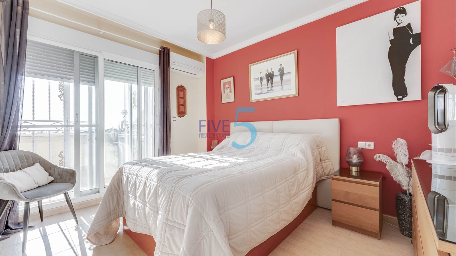 4 slaapkamer Huis te koop in Orihuela Costa met zwembad garage - € 325.000 (Ref: 10012584)