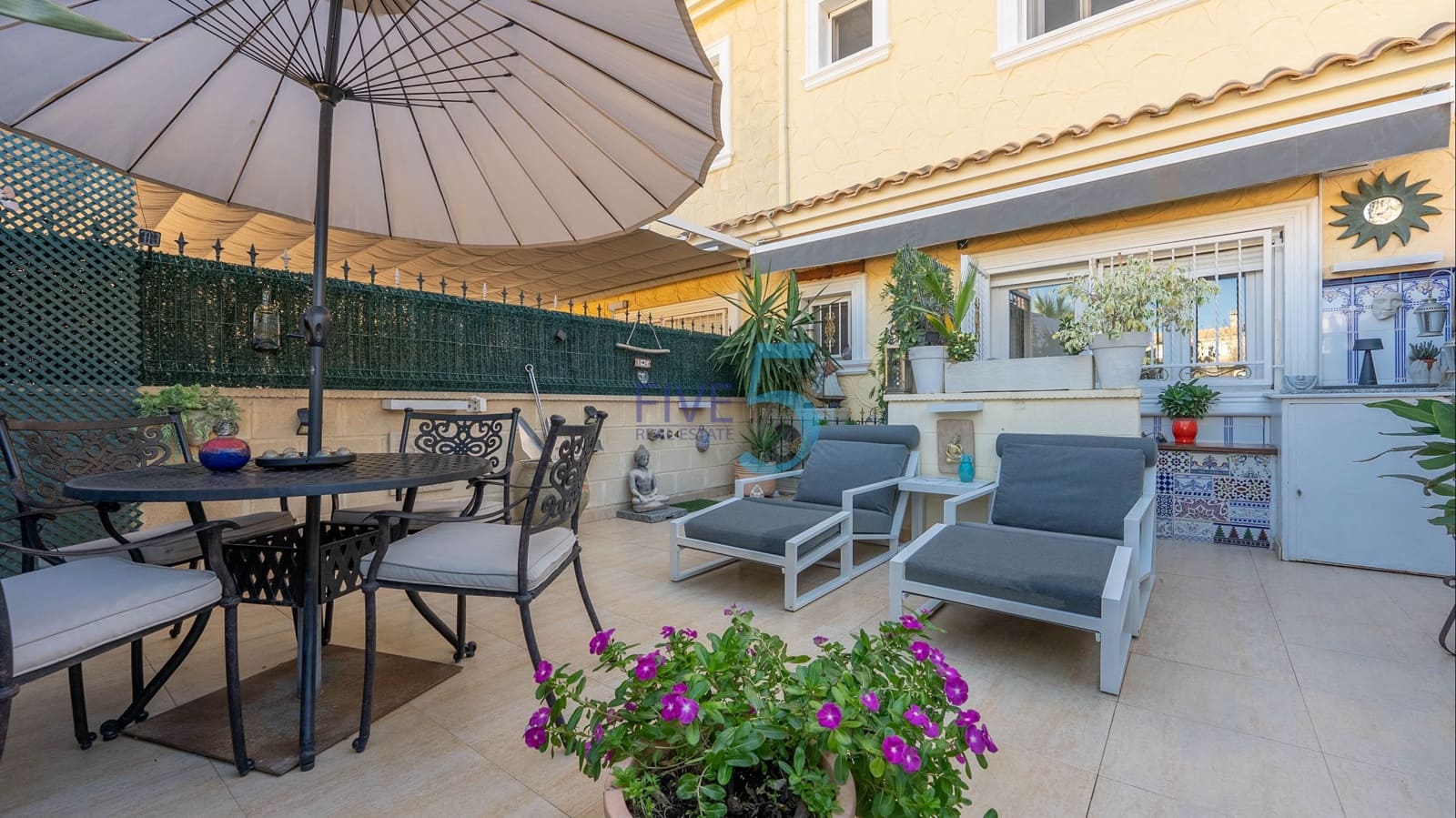 4 slaapkamer Huis te koop in Orihuela Costa met zwembad garage - € 325.000 (Ref: 10012584)