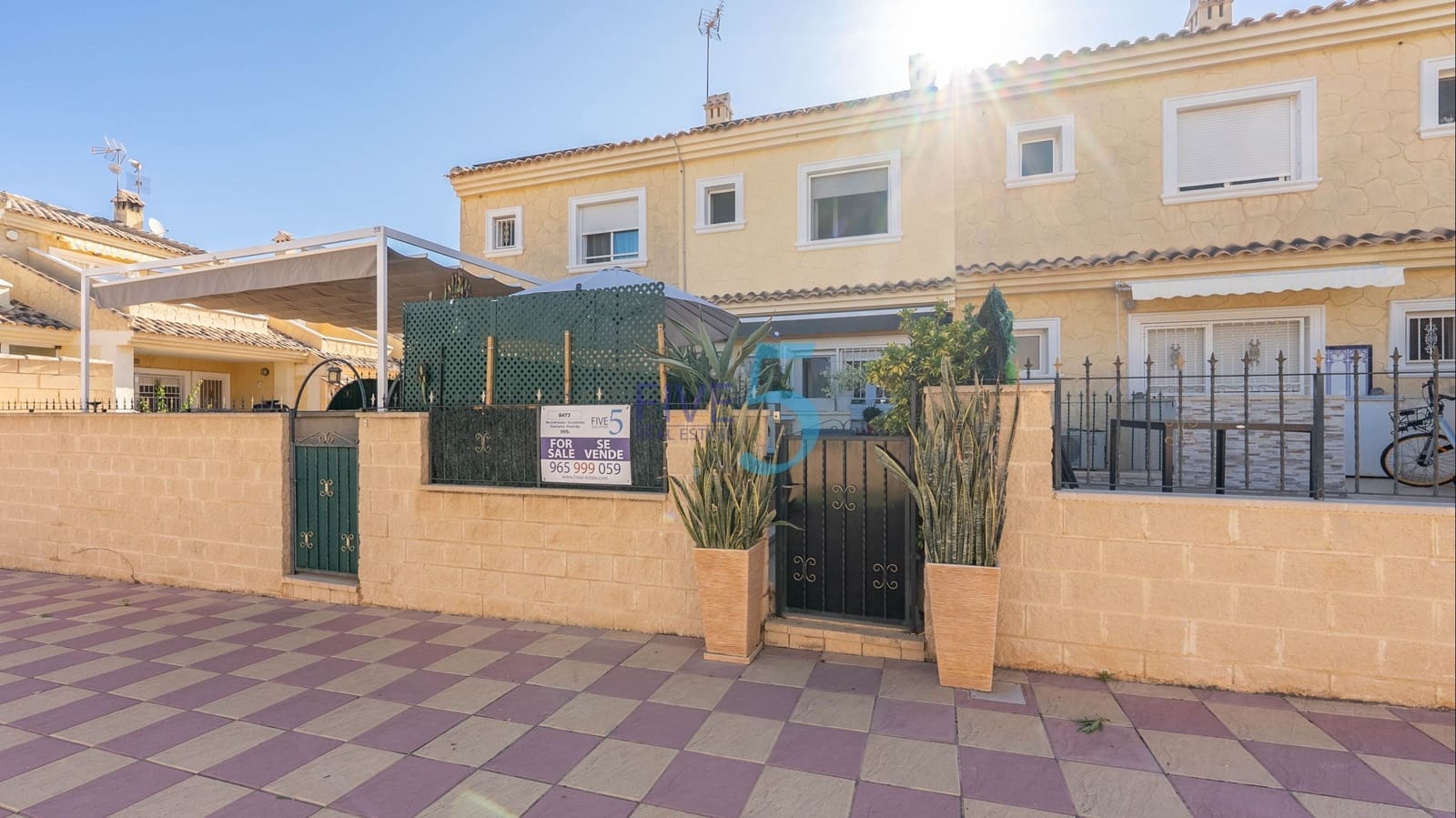 4 slaapkamer Huis te koop in Orihuela Costa met zwembad garage - € 325.000 (Ref: 10012584)