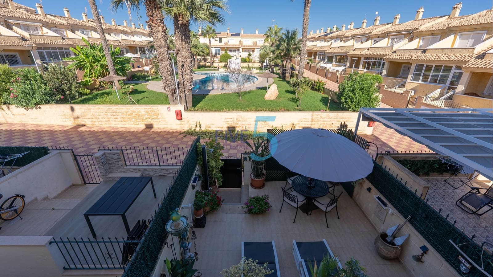 4 slaapkamer Huis te koop in Orihuela Costa met zwembad garage - € 325.000 (Ref: 10012584)