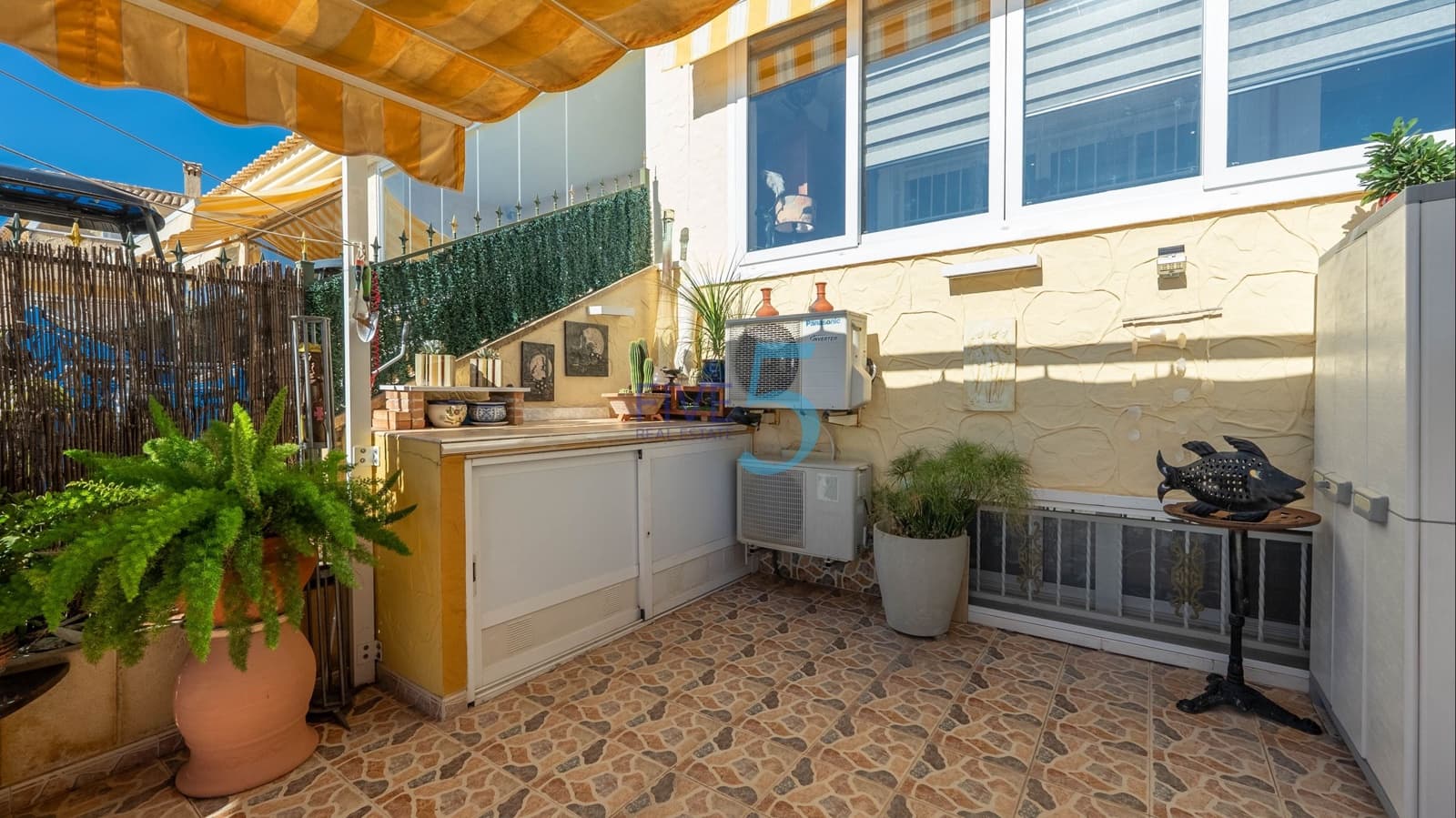 4 slaapkamer Huis te koop in Orihuela Costa met zwembad garage - € 325.000 (Ref: 10012584)