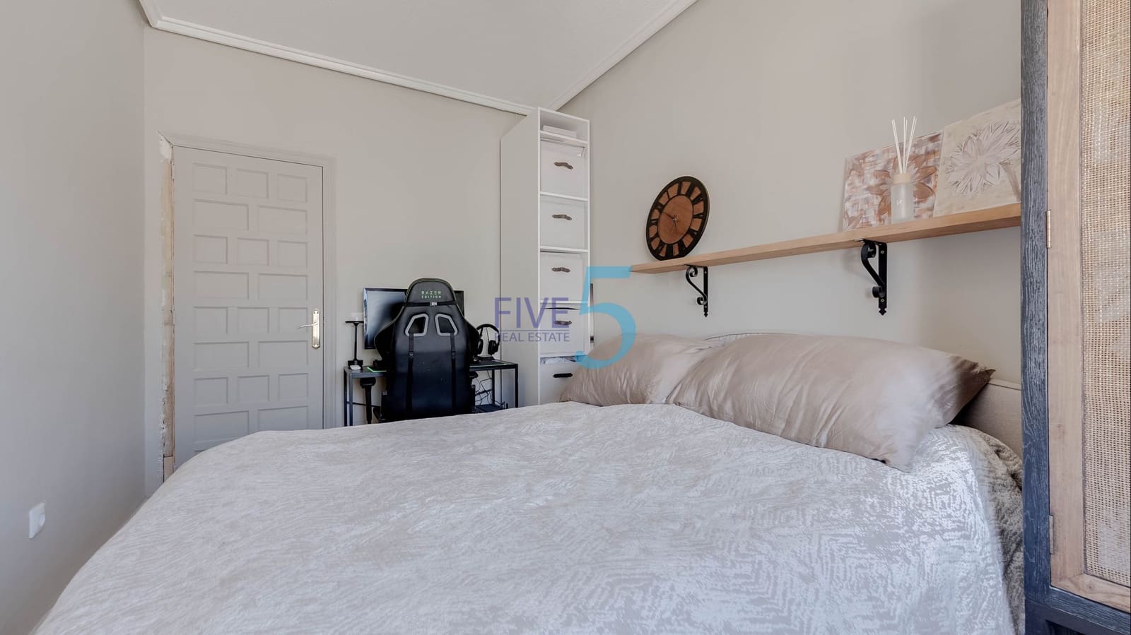 Bungalow de 2 habitaciones en Ciudad Quesada en venta con piscina garaje - 189.000 € (Ref: 10012585)