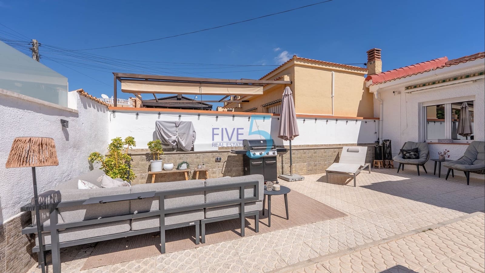 Bungalow de 2 habitaciones en Ciudad Quesada en venta con piscina garaje - 189.000 € (Ref: 10012585)