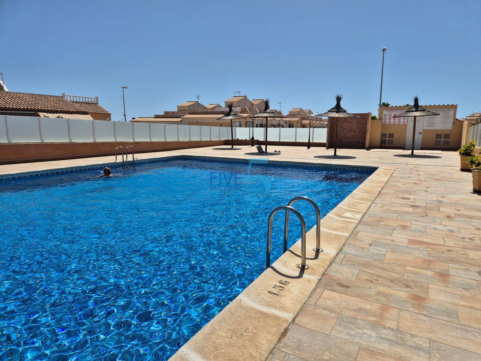 Apartamento de 2 habitaciones en Los Altos en venta con piscina garaje - 149.999 € (Ref: 10012778)