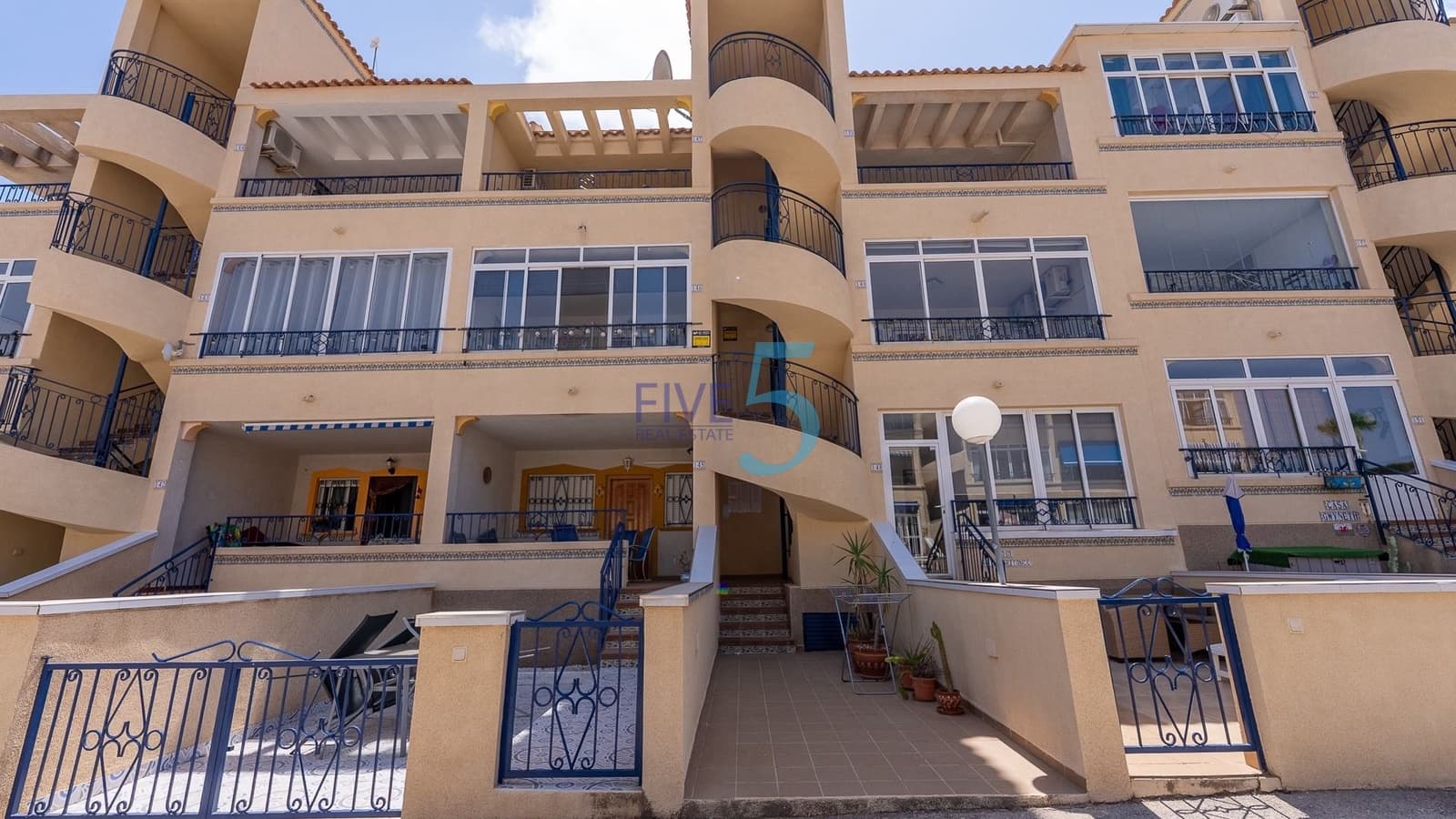 Apartamento de 2 habitaciones en Los Altos en venta con piscina garaje - 149.999 € (Ref: 10012778)