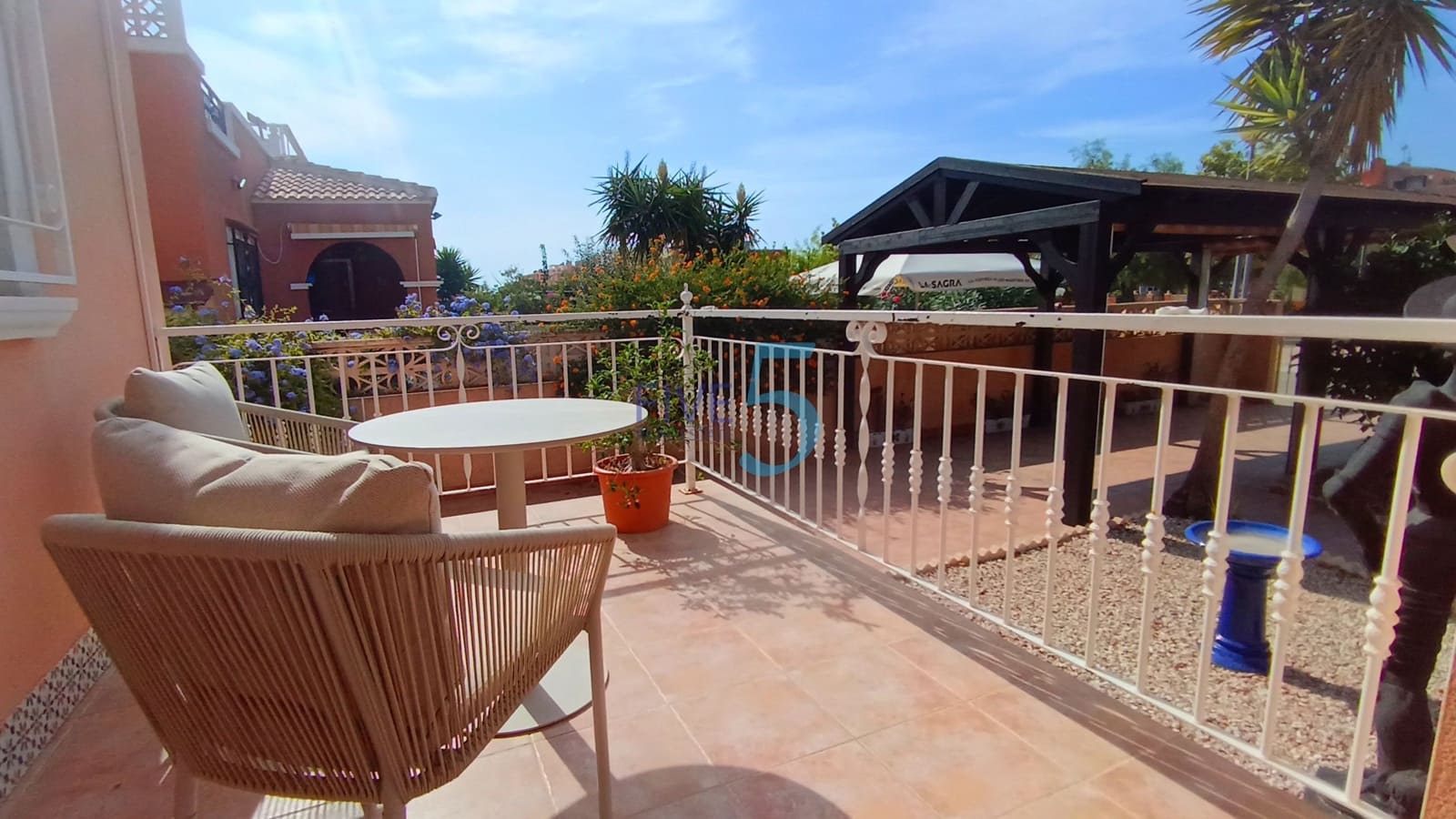 Bungalow de 3 habitaciones en Los Montesinos en venta con piscina - 229.950 € (Ref: 10014701)