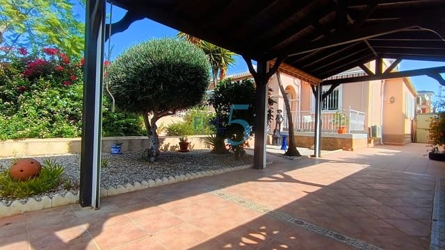 Bungalow de 3 habitaciones en Los Montesinos en venta con piscina - 229.950 € (Ref: 10014701)