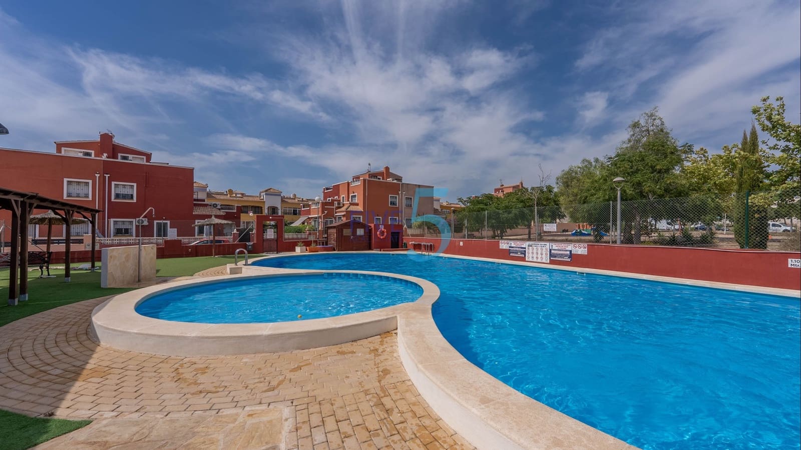3 bedroom Bungalow for sale in Los Montesinos with pool - € 229,950 (Ref: 10014701)