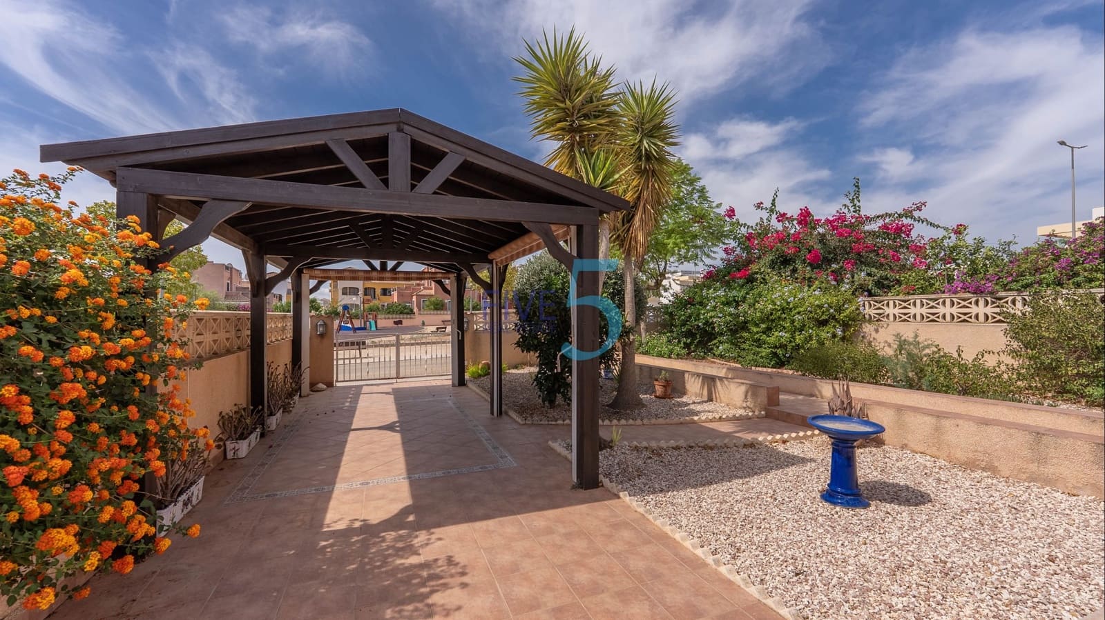 3 bedroom Bungalow for sale in Los Montesinos with pool - € 229,950 (Ref: 10014701)