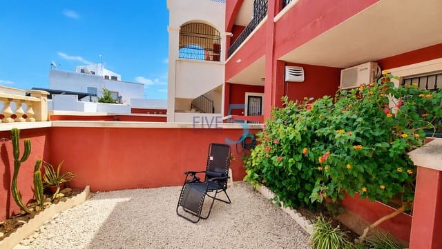 Apartamento de 2 habitaciones en Los Altos en venta con piscina garaje - 157.500 € (Ref: 10014942)