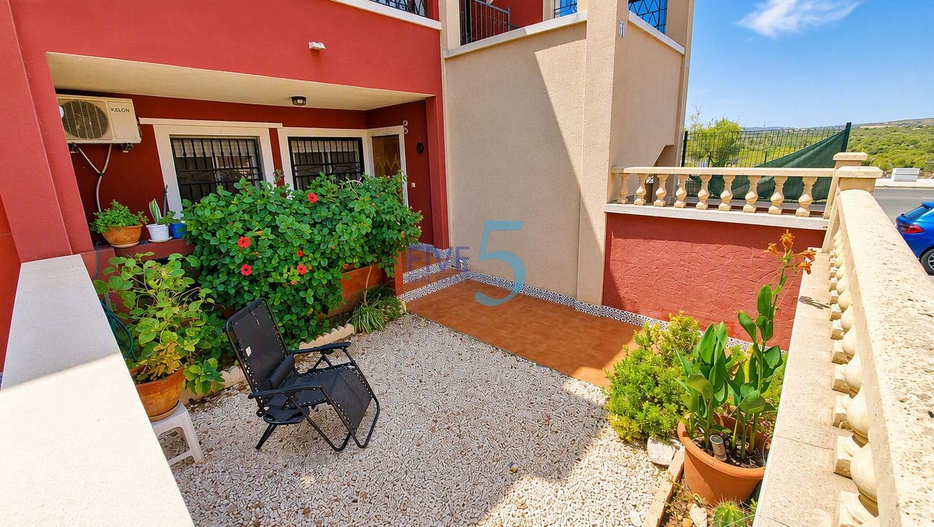 Apartamento de 2 habitaciones en Los Altos en venta con piscina garaje - 157.500 € (Ref: 10014942)
