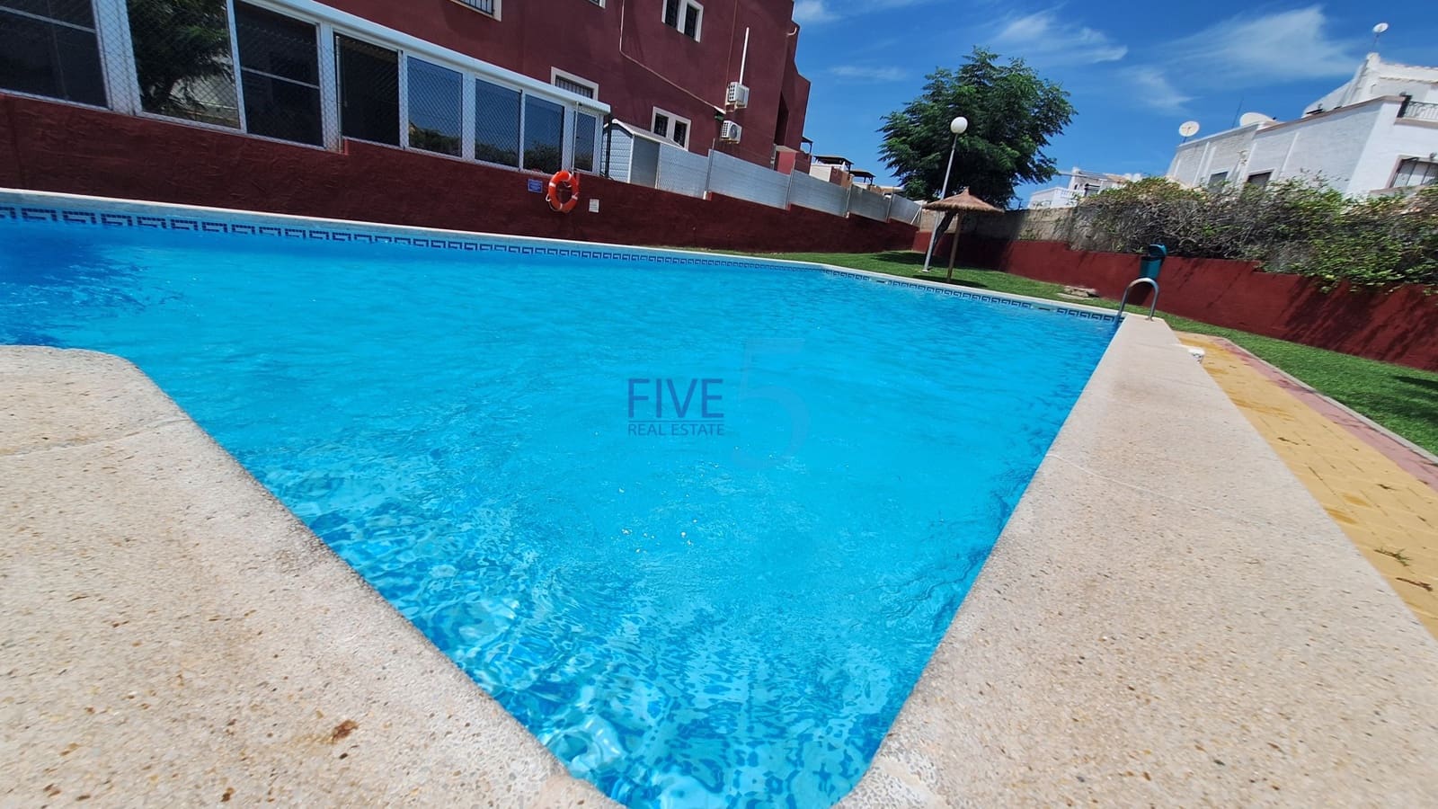 Apartamento de 2 habitaciones en Los Altos en venta con piscina garaje - 157.500 € (Ref: 10014942)