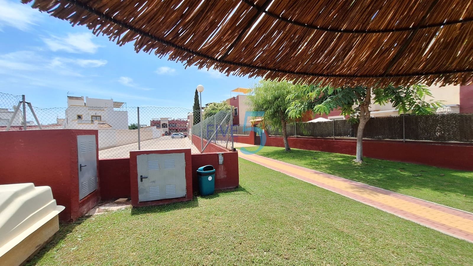 Apartamento de 2 habitaciones en Los Altos en venta con piscina garaje - 157.500 € (Ref: 10014942)