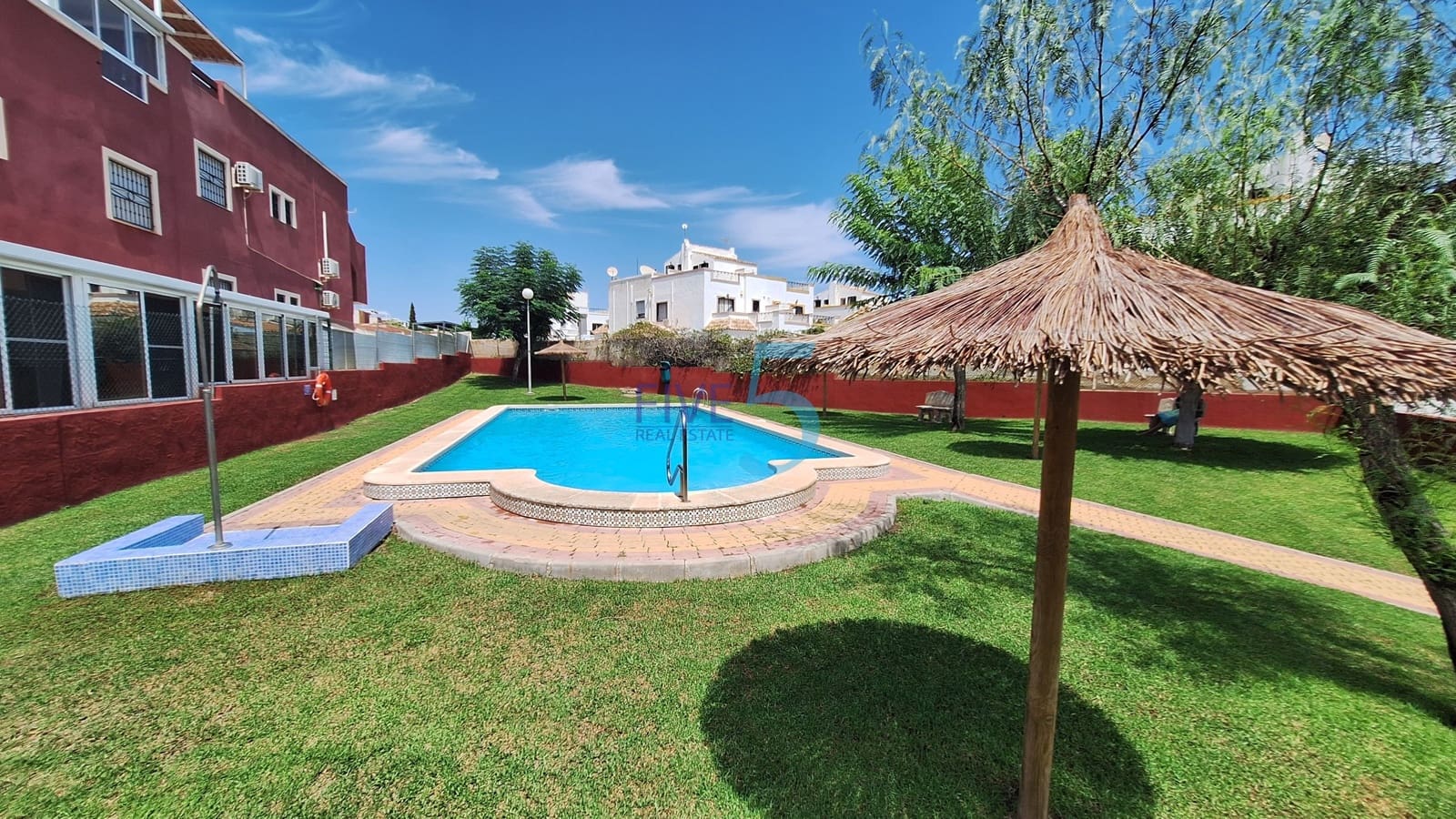 Apartamento de 2 habitaciones en Los Altos en venta con piscina garaje - 157.500 € (Ref: 10014942)