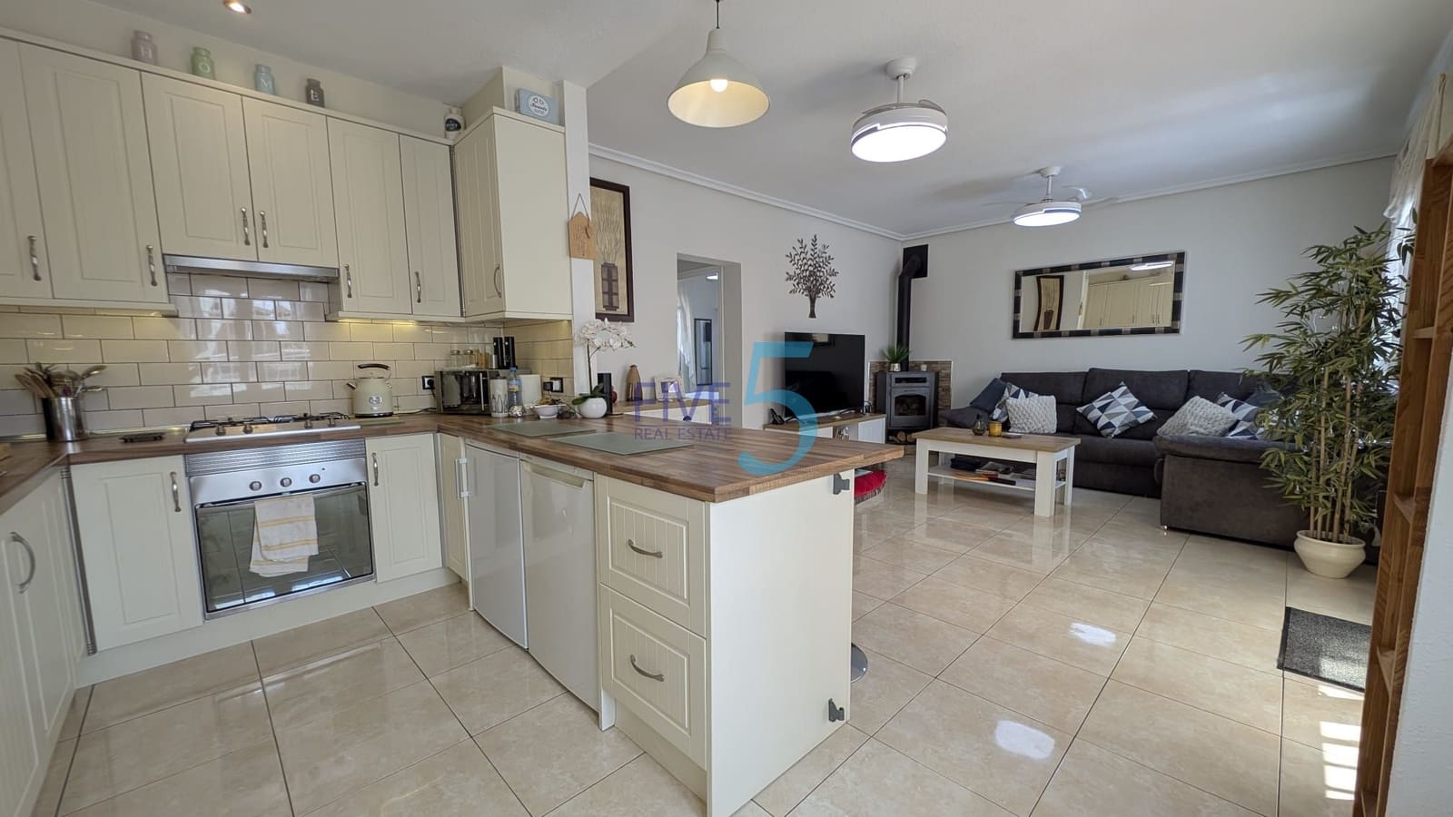 2 sypialnia Willa na sprzedaż w Villamartin z basenem - 350 000 € (Ref: 10014943)