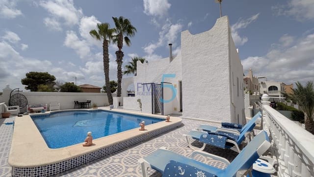 2 sypialnia Willa na sprzedaż w Villamartin, Orihuela z basenem - 350 000 € (Ref: 10014943)