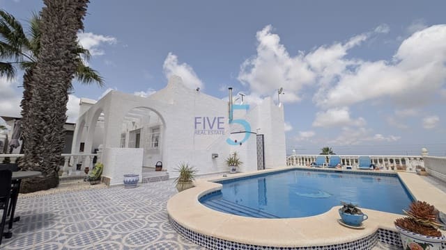 2 sypialnia Willa na sprzedaż w Villamartin, Orihuela z basenem - 350 000 € (Ref: 10014943)