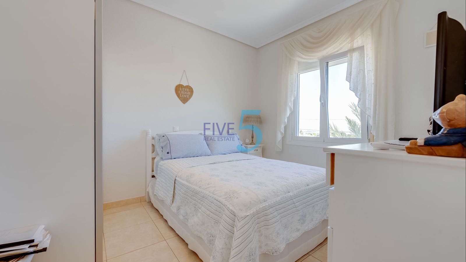 2 bedroom Villa for sale in Villamartin with pool garage - € 350,000 (Ref: 10014943)