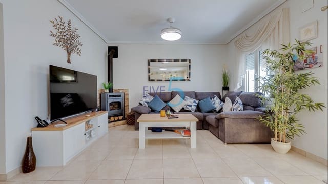 2 soverom Villa til salgs i Villamartin, Orihuela med svømmebasseng - € 350 000 (Ref: 10014943)