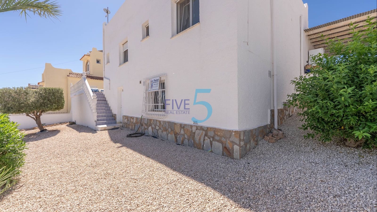 2 bedroom Villa for sale in Villamartin with pool garage - € 350,000 (Ref: 10014943)