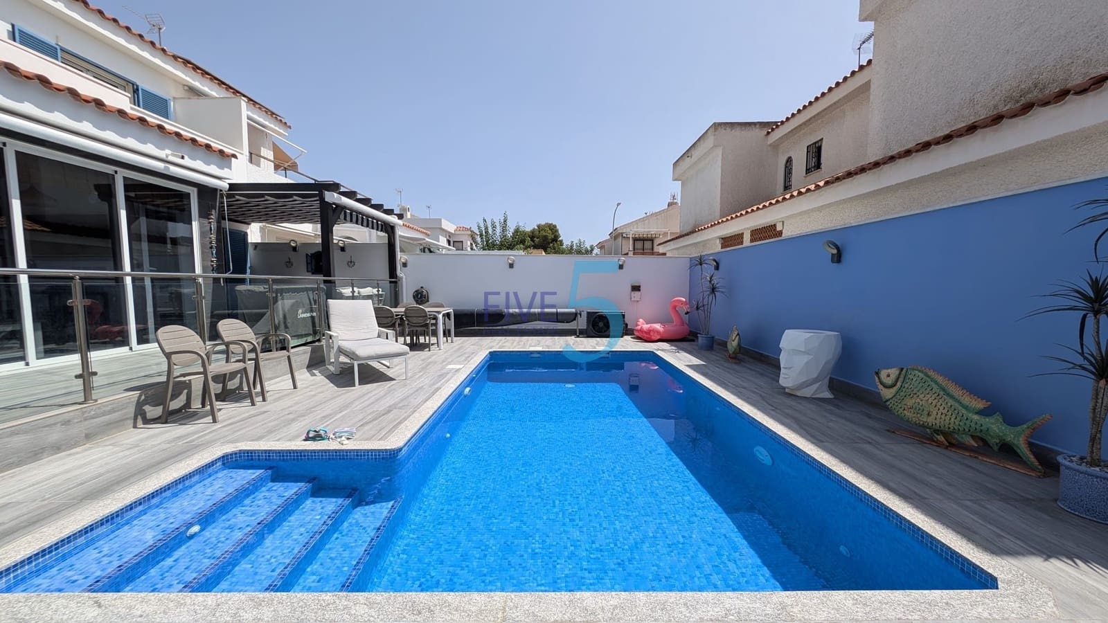 2 bedroom Apartment for sale in Dehesa de Campoamor with pool garage - € 400,000 (Ref: 10015924)