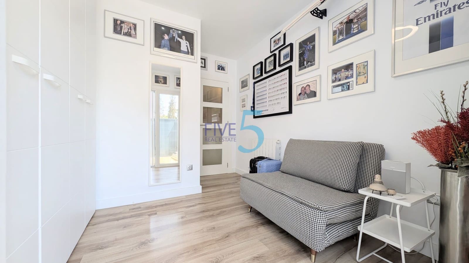 2 bedroom Apartment for sale in Dehesa de Campoamor with pool garage - € 400,000 (Ref: 10015924)