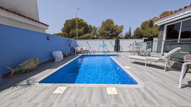 2 bedroom Apartment for sale in Dehesa de Campoamor, Orihuela with pool garage - € 400,000 (Ref: 10015924)