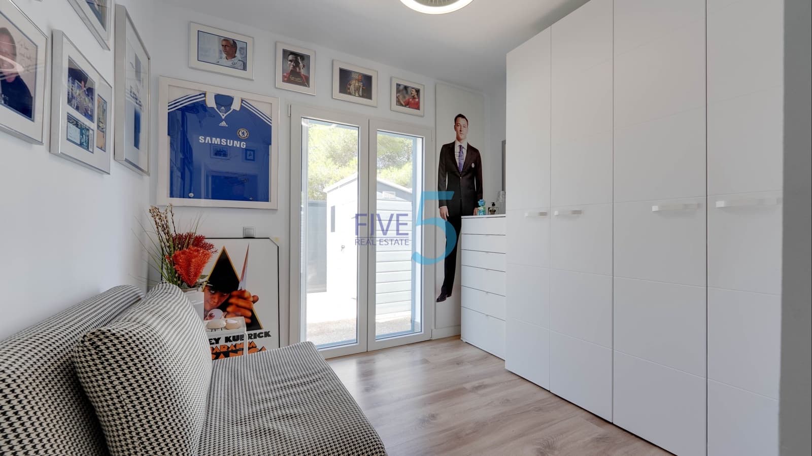 2 bedroom Semi-detached Villa for sale in Dehesa de Campoamor with pool garage - € 400,000 (Ref: 10015924)