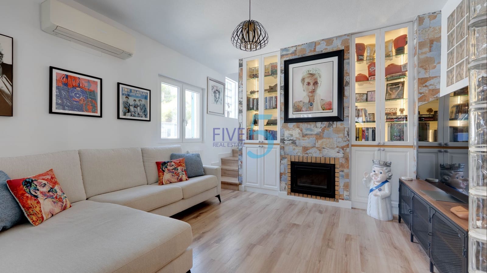 2 bedroom Semi-detached Villa for sale in Dehesa de Campoamor with pool garage - € 400,000 (Ref: 10015924)