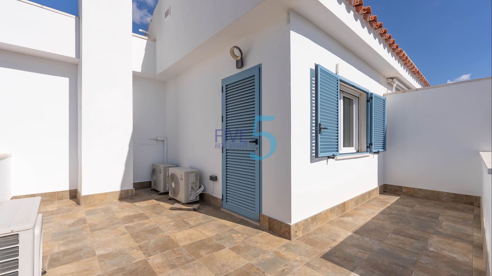 2 bedroom Semi-detached Villa for sale in Dehesa de Campoamor with pool garage - € 400,000 (Ref: 10015924)
