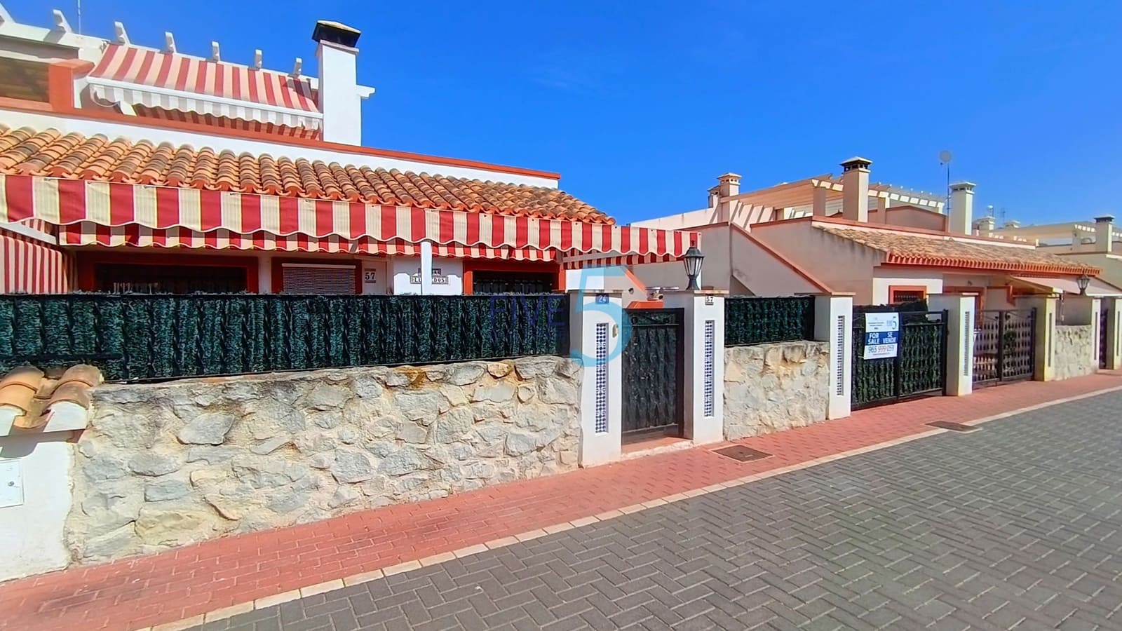 2 soverom Bungalow til salgs i San Miguel de Salinas med svømmebasseng - € 185 000 (Ref: 10016694)