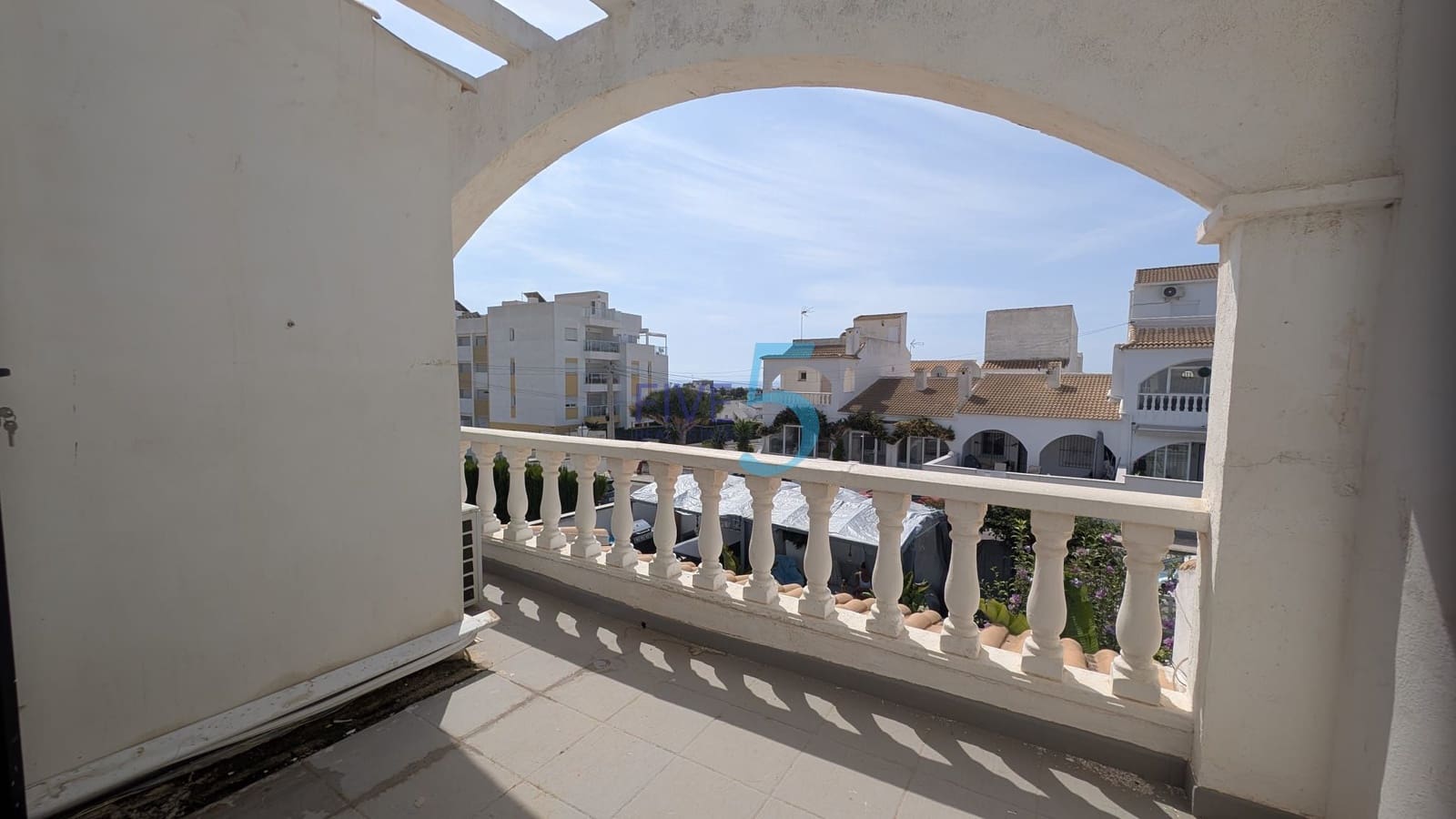 3 soverom Hus til salgs i Villamartin med svømmebasseng - € 280 000 (Ref: 10016695)