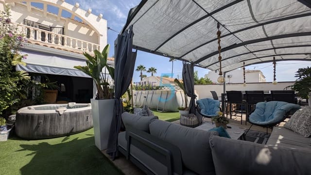 3 soverom Hus til salgs i Villamartin, Orihuela med svømmebasseng - € 280 000 (Ref: 10016695)