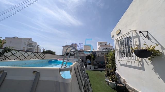 3 soverom Hus til salgs i Villamartin, Orihuela med svømmebasseng - € 280 000 (Ref: 10016695)