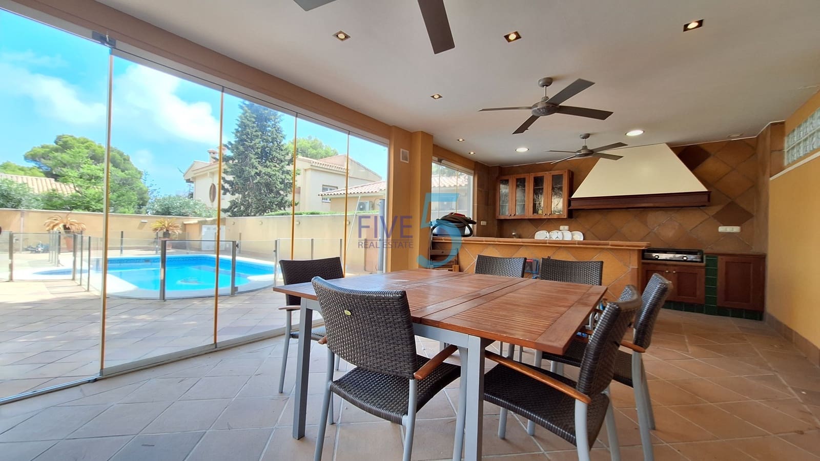 4 camera da letto Villa in vendita in Campoamor con piscina garage - 680.000 € (Rif: 10016789)