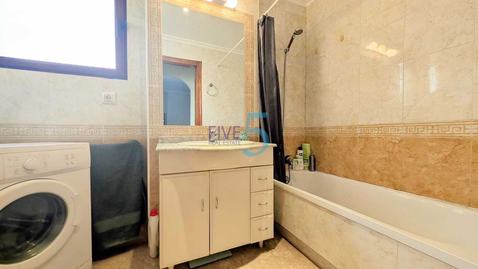 Apartamento de 3 habitaciones en Cabo Roig en venta con piscina garaje - 280.000 € (Ref: 10017765)