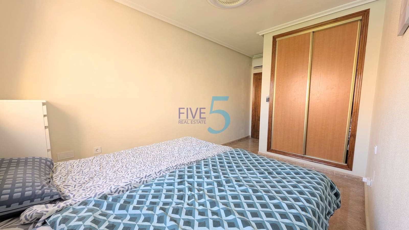 Apartamento de 3 habitaciones en Cabo Roig en venta con piscina garaje - 280.000 € (Ref: 10017765)