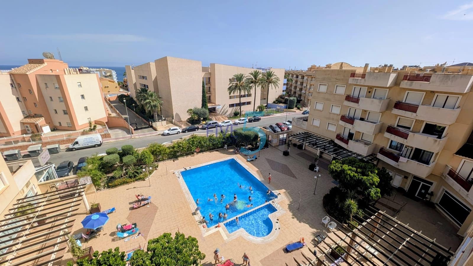 Apartamento de 3 habitaciones en Cabo Roig en venta con piscina garaje - 280.000 € (Ref: 10017765)