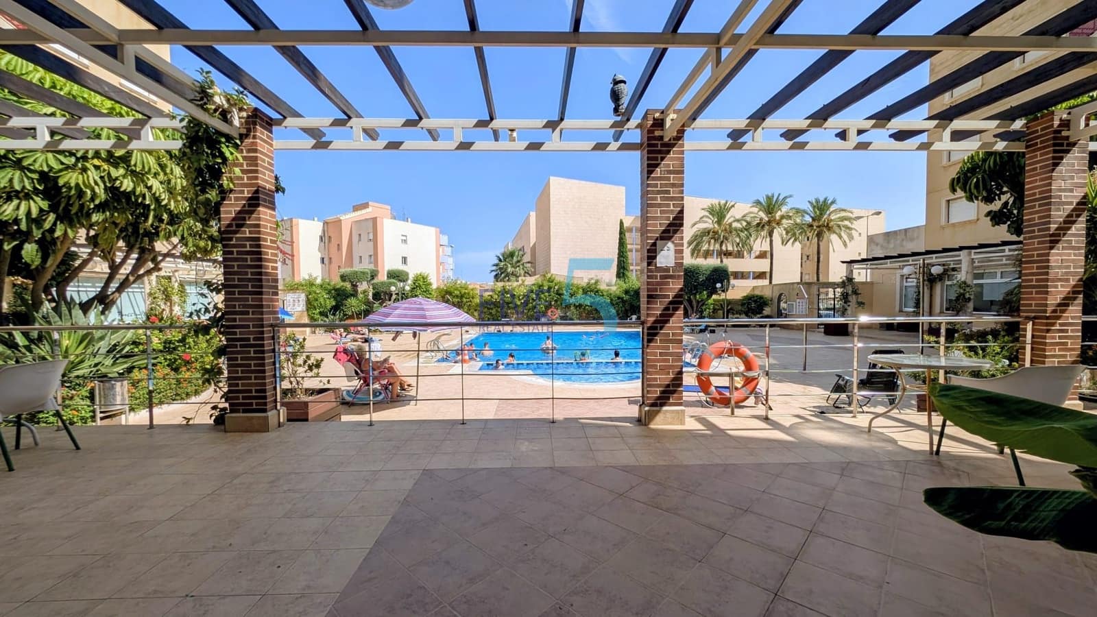 Apartamento de 3 habitaciones en Cabo Roig en venta con piscina garaje - 280.000 € (Ref: 10017765)