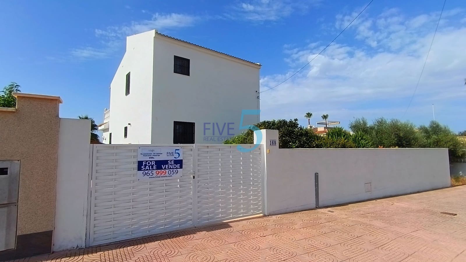 3 bedroom Villa for sale in Benijofar with pool - € 395,000 (Ref: 10017766)