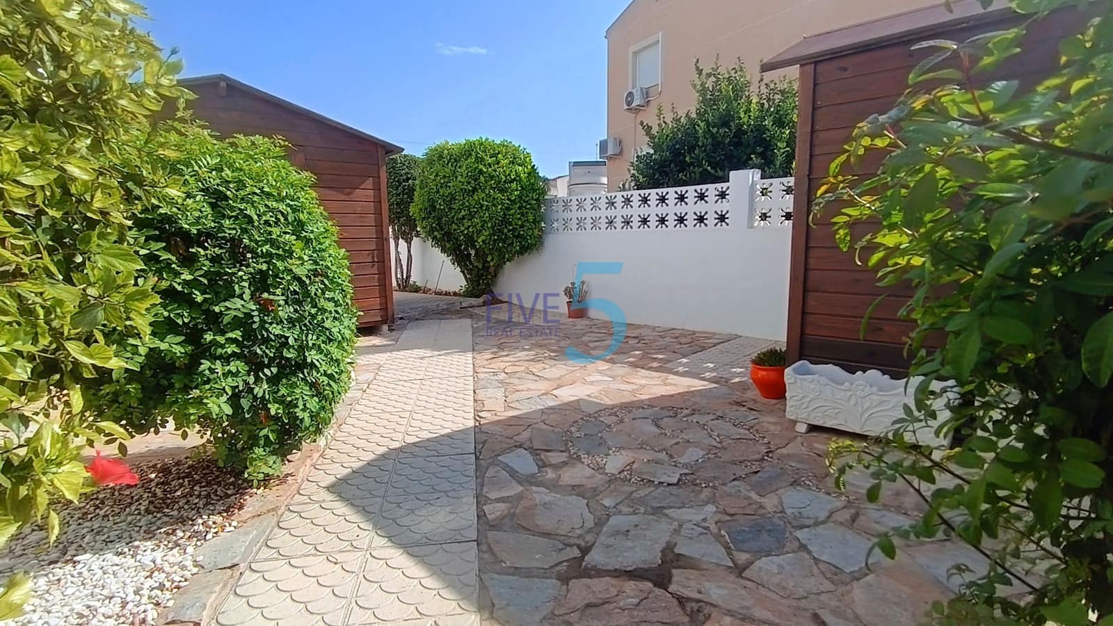 3 bedroom Villa for sale in Benijofar with pool - € 395,000 (Ref: 10017766)