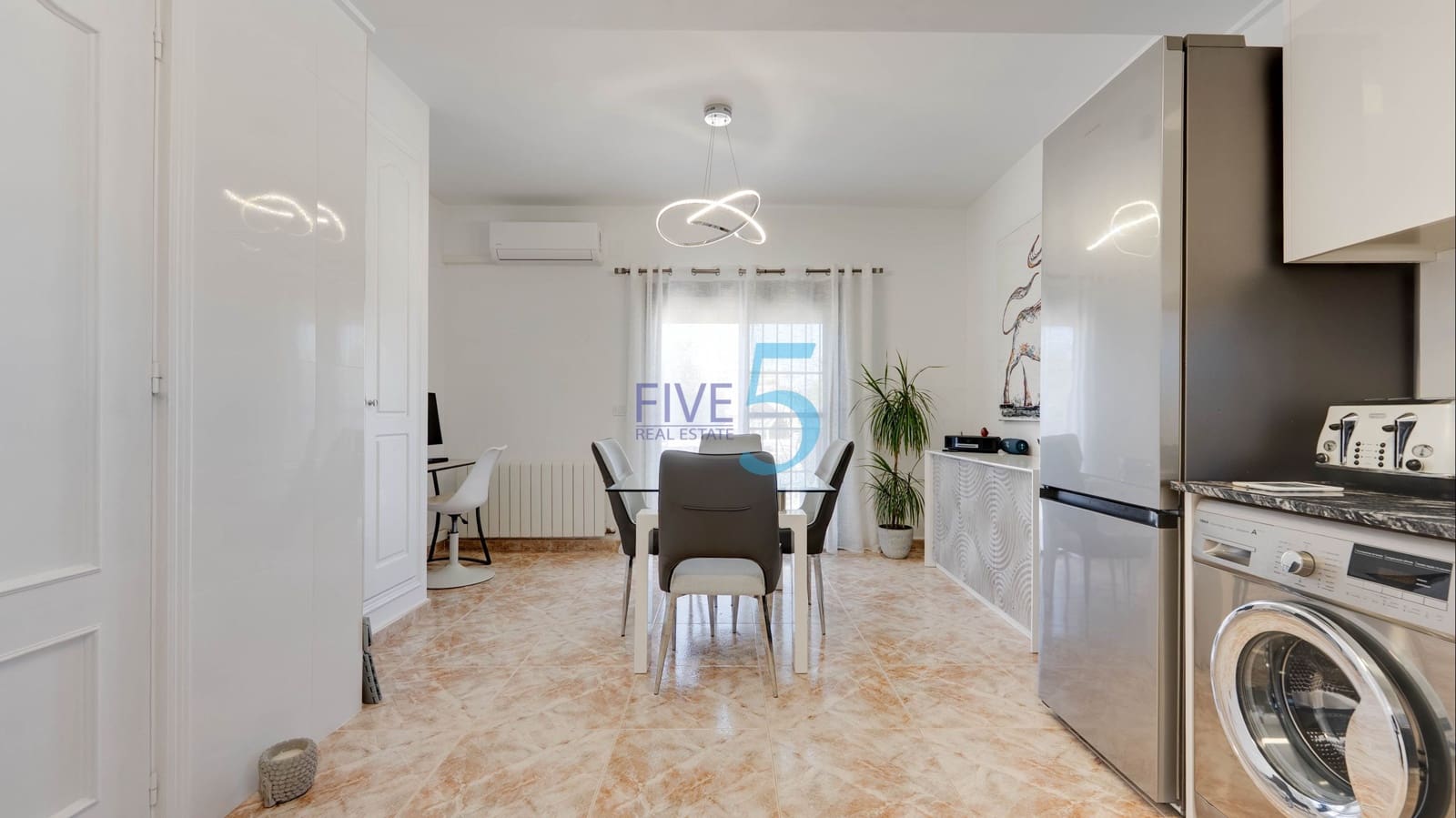 3 bedroom Villa for sale in Benijofar with pool garage - € 395,000 (Ref: 10017766)