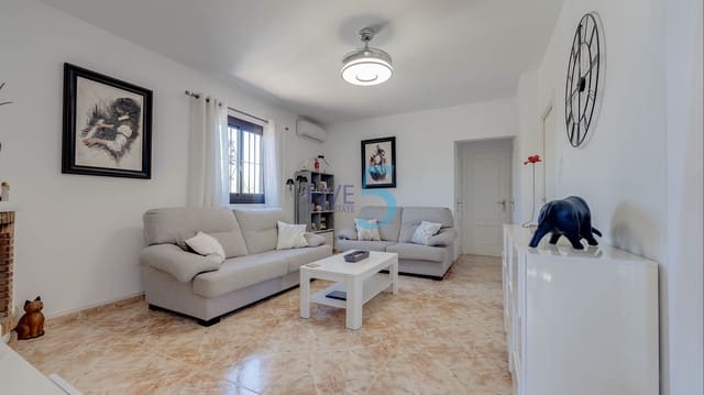 3 sovrum Villa till salu i Benijófar med pool - 395 000 € (Ref: 10017766)