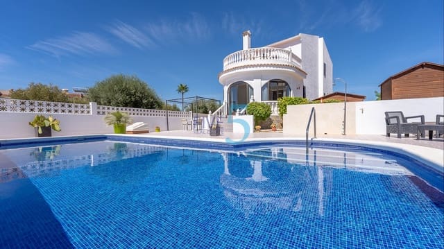 3 sovrum Villa till salu i Benijófar med pool - 395 000 € (Ref: 10017766)