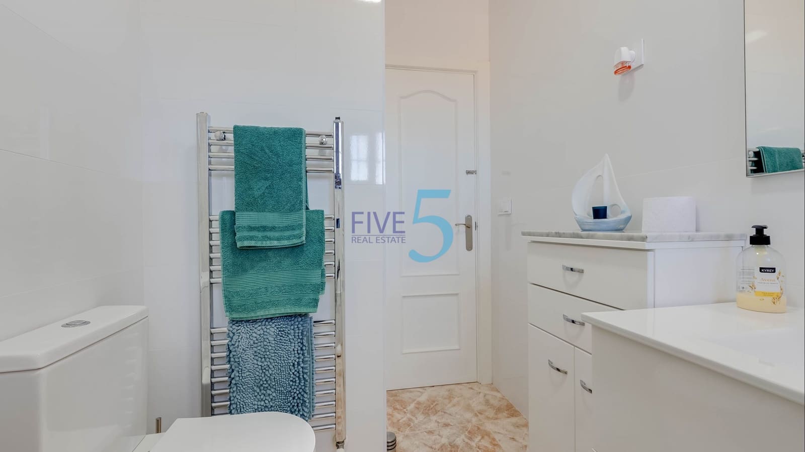 3 bedroom Villa for sale in Benijofar with pool garage - € 395,000 (Ref: 10017766)