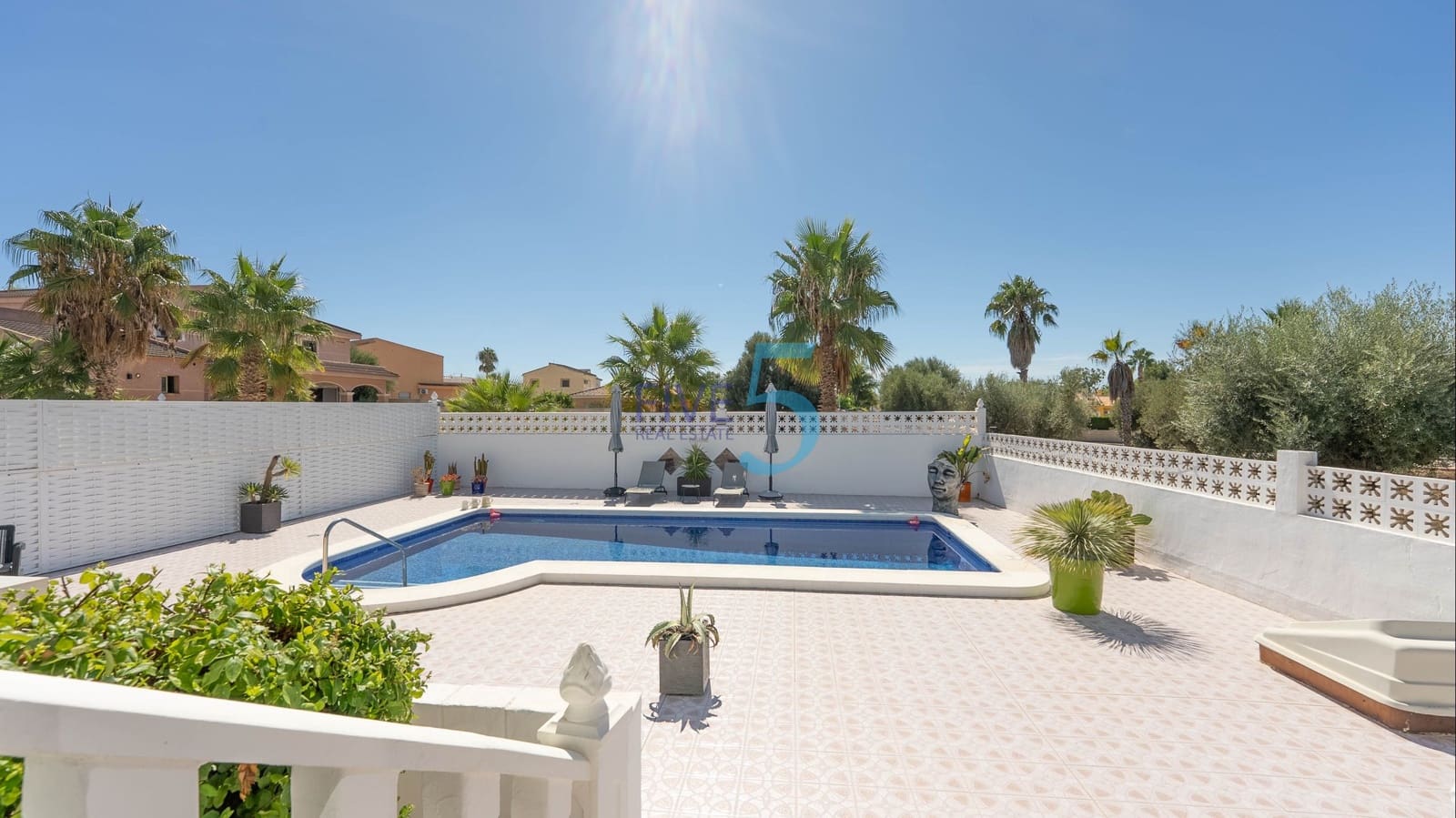 3 bedroom Villa for sale in Benijofar with pool garage - € 395,000 (Ref: 10017766)