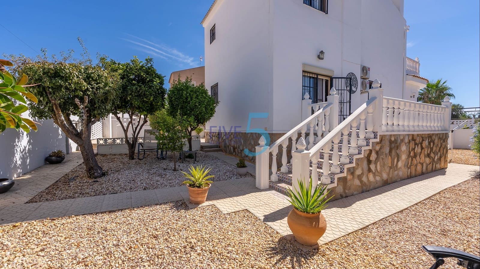 3 bedroom Villa for sale in Benijofar with pool garage - € 395,000 (Ref: 10017766)