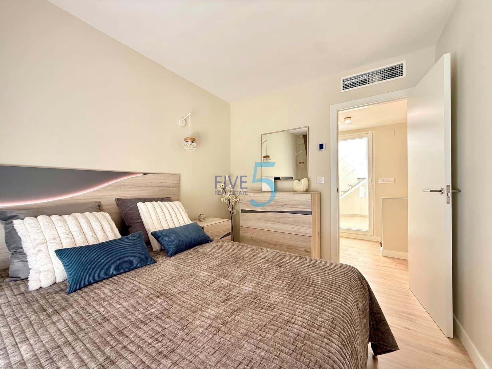 3 bedroom Villa for sale in Lo Pagan - € 396,500 (Ref: 10018070)