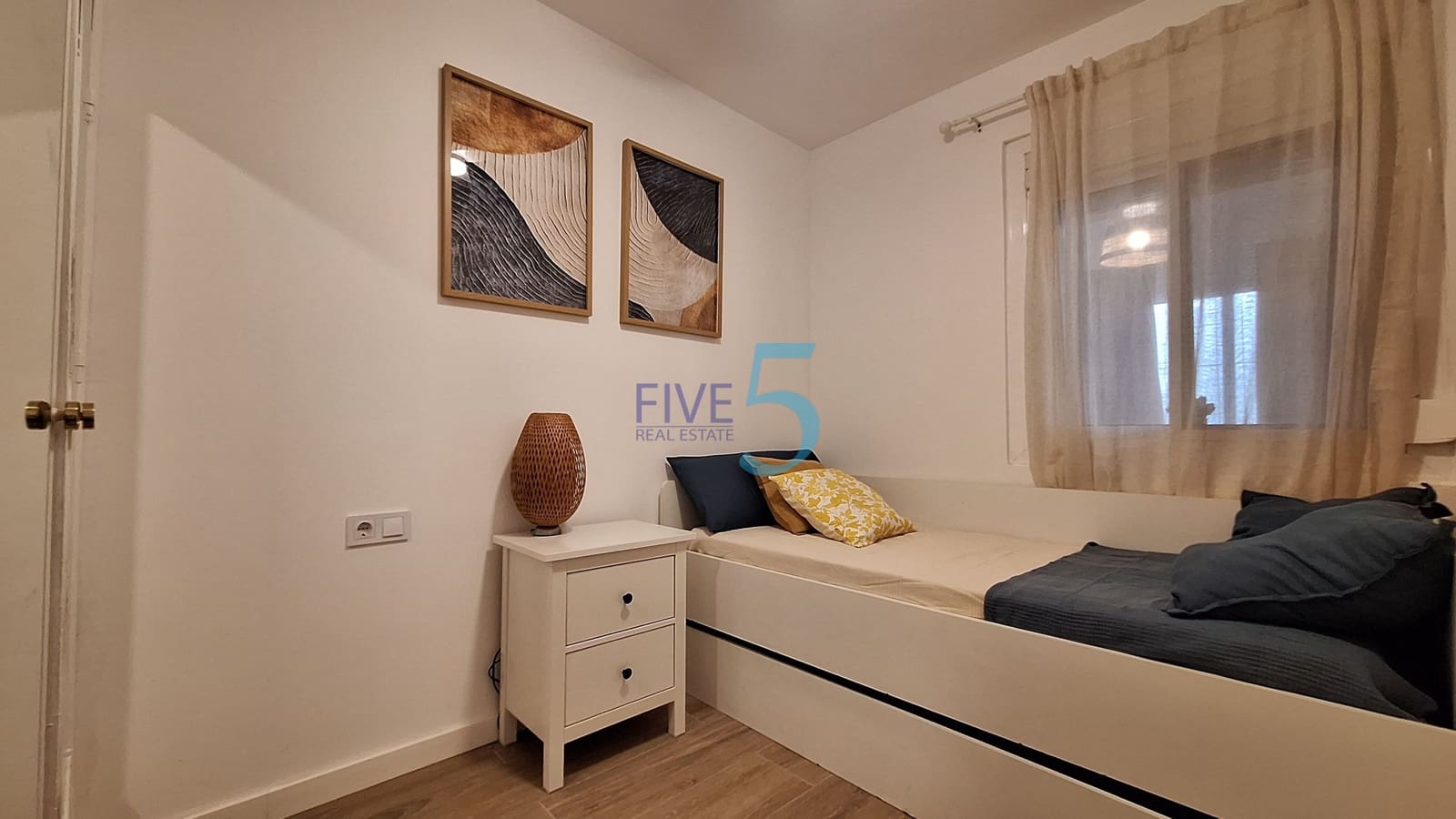 2 makuuhuone Paritalo myytävänä paikassa Playa Flamenca - 204 000 € (Ref: 10018793)