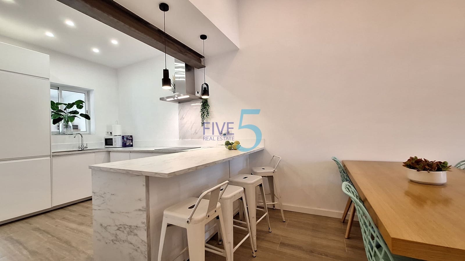 2 makuuhuone Paritalo myytävänä paikassa Playa Flamenca - 204 000 € (Ref: 10018793)